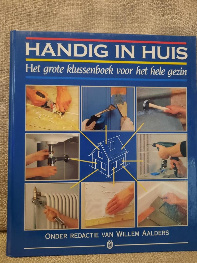 Boek 'Handig in huis'., Ophalen of Verzenden, Overige onderwerpen