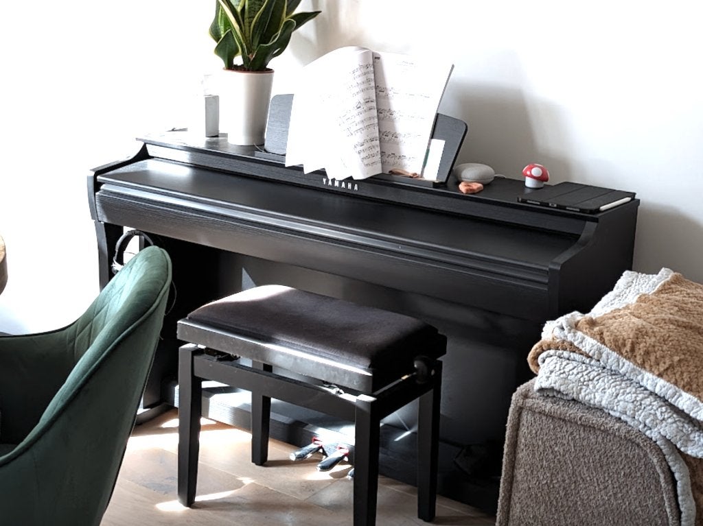 Yamaha Clavinova CLP-725B Digital Piano – Like New, Ophalen, Zwart, Digitaal, Zo goed als nieuw