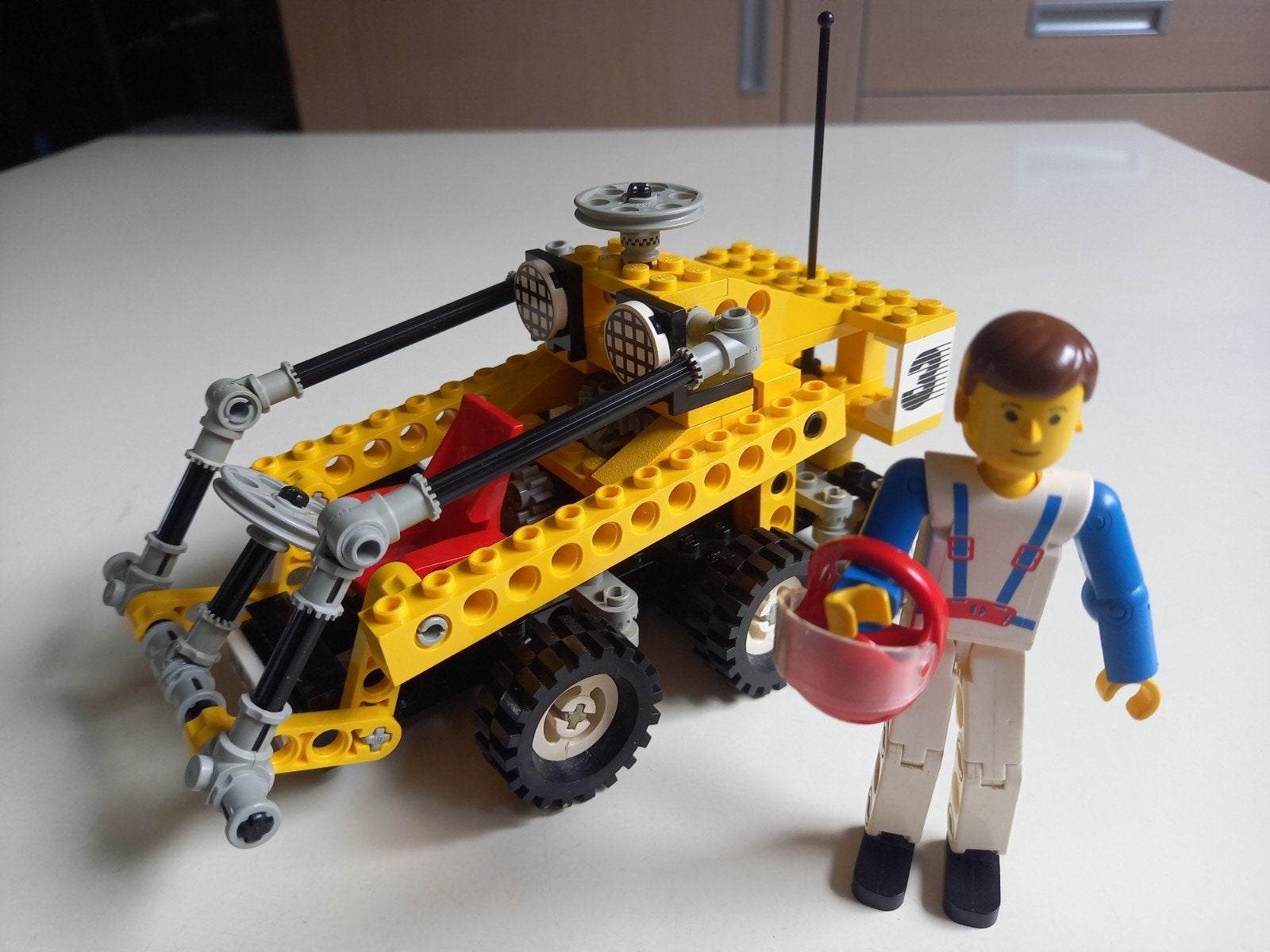 Lego Technic 8830 6-Wheeler (Moon Buggy), Gebruikt, Lego, Ophalen of Verzenden, Complete set