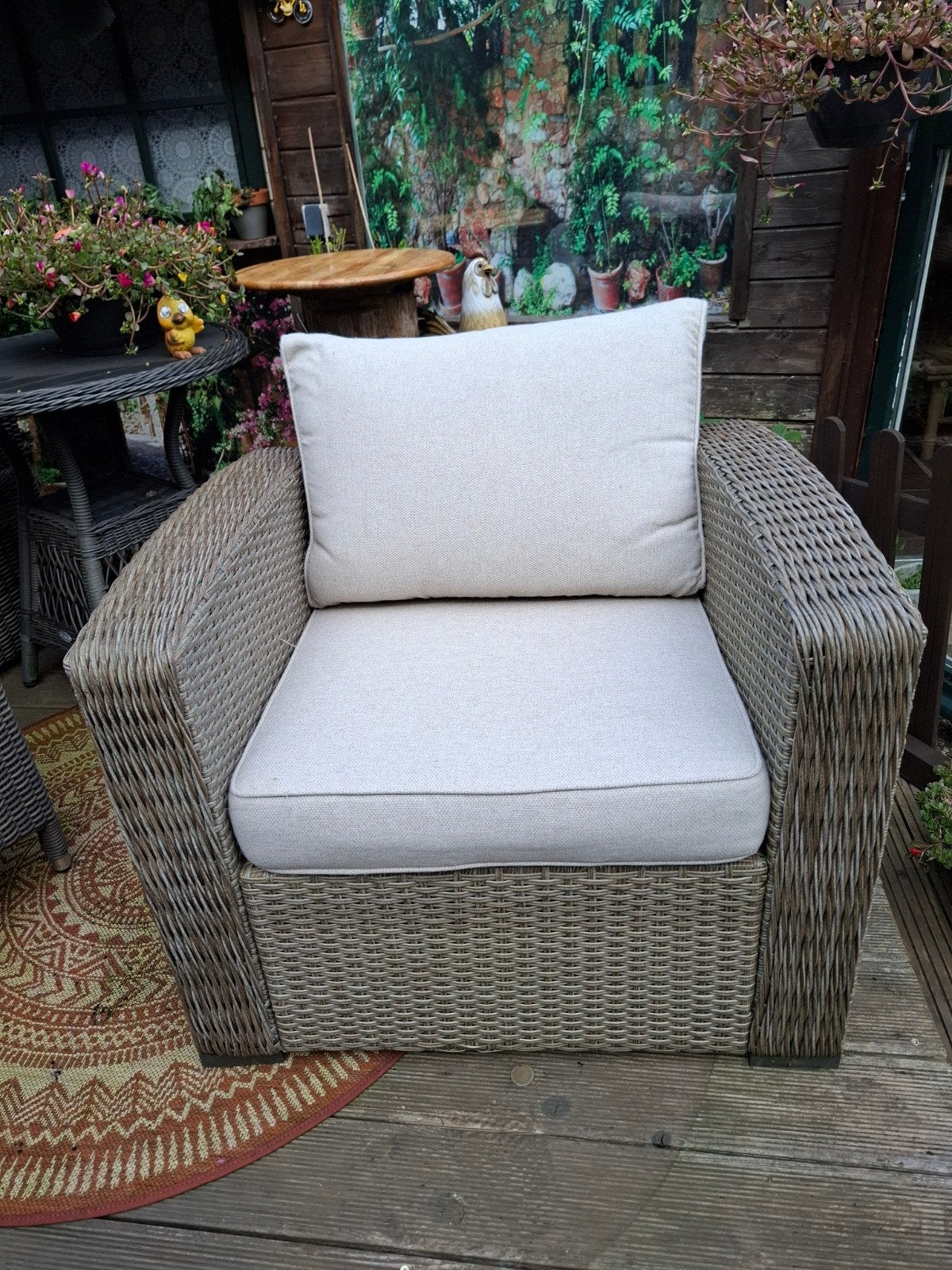 Wicker Tuinstoel met Kussens - in goede staat, Tuin en Terras, 2 zitplaatsen, Gebruikt, Ophalen of Verzenden, Wicker