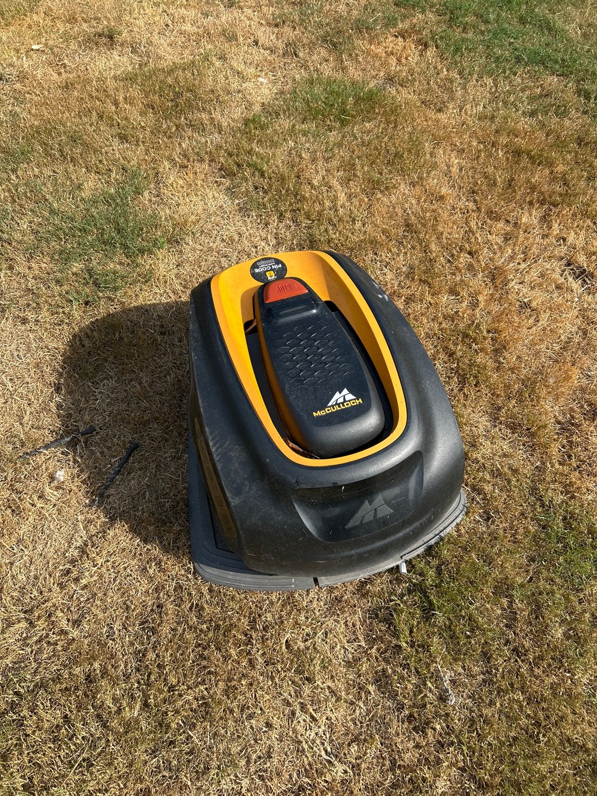 McCulloch Rob R600 robotmaaier - Gebruikt, Tuin en Terras, Robotmaaiers, Ophalen, Gebruikt, 20 tot 25 cm