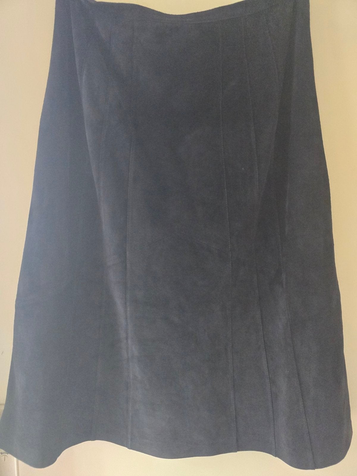 Zwarte suede pigskin rok, maat 46, gedragen, in prima staat., Zwart, Maat 46/48 (XL) of groter, Ophalen of Verzenden, Gedragen