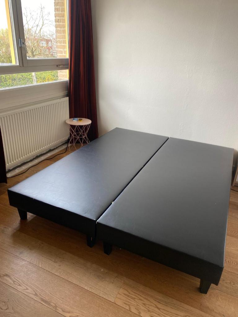 Gratis boxspring, Huis en Inrichting, Slaapkamer | Boxsprings, Ophalen, Gebruikt, Zwart, Tweepersoons