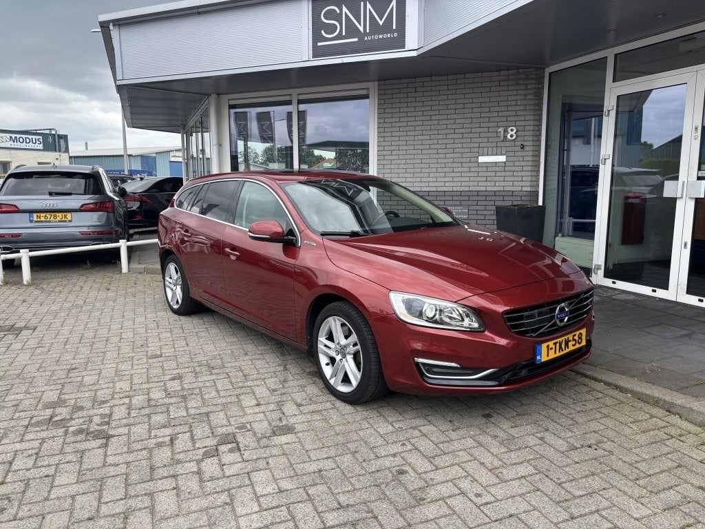 Volvo V60 2.4 D6 AWD Pl.i Sum. (bj 2014, automaat), Automaat, 11 kWh, Te koop, 5 cilinders