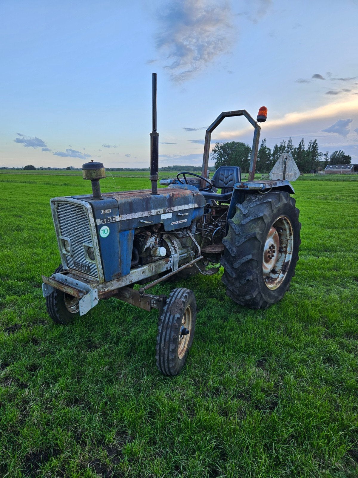 Ebro 350 trekker, Zakelijke goederen, Agrarisch | Tractoren, Ophalen, Oldtimer, Ford, Tot 80 Pk