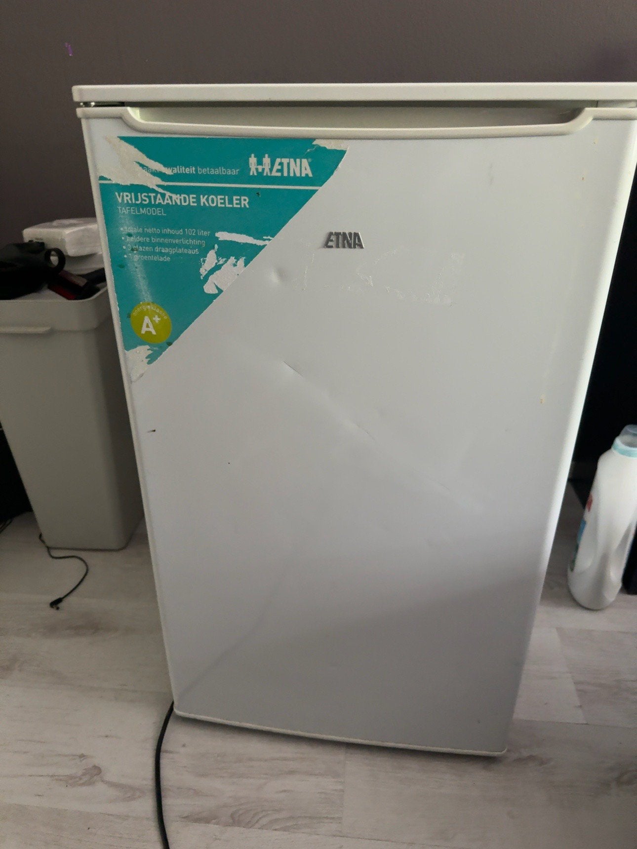 Gratis ETNA koelkast 102L, gratis af te halen, Witgoed en Apparatuur, Vriezers en Diepvrieskisten, Ophalen, Gebruikt, Minder dan 60 cm