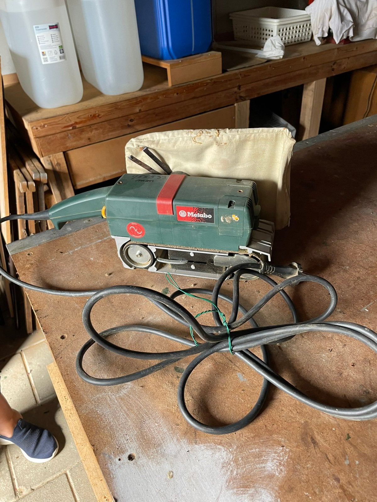 Metabo bandschuurmachine 1000 watt, Ophalen, Zo goed als nieuw, 1200 watt of meer, Bandschuurmachine
