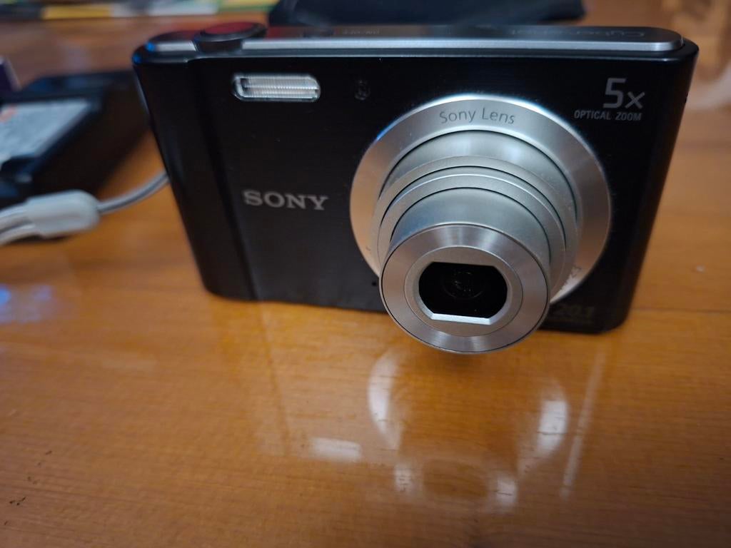 Sony dsc-w800 camera compleet, Compact, Ophalen of Verzenden, Zo goed als nieuw, 4 t/m 7 keer