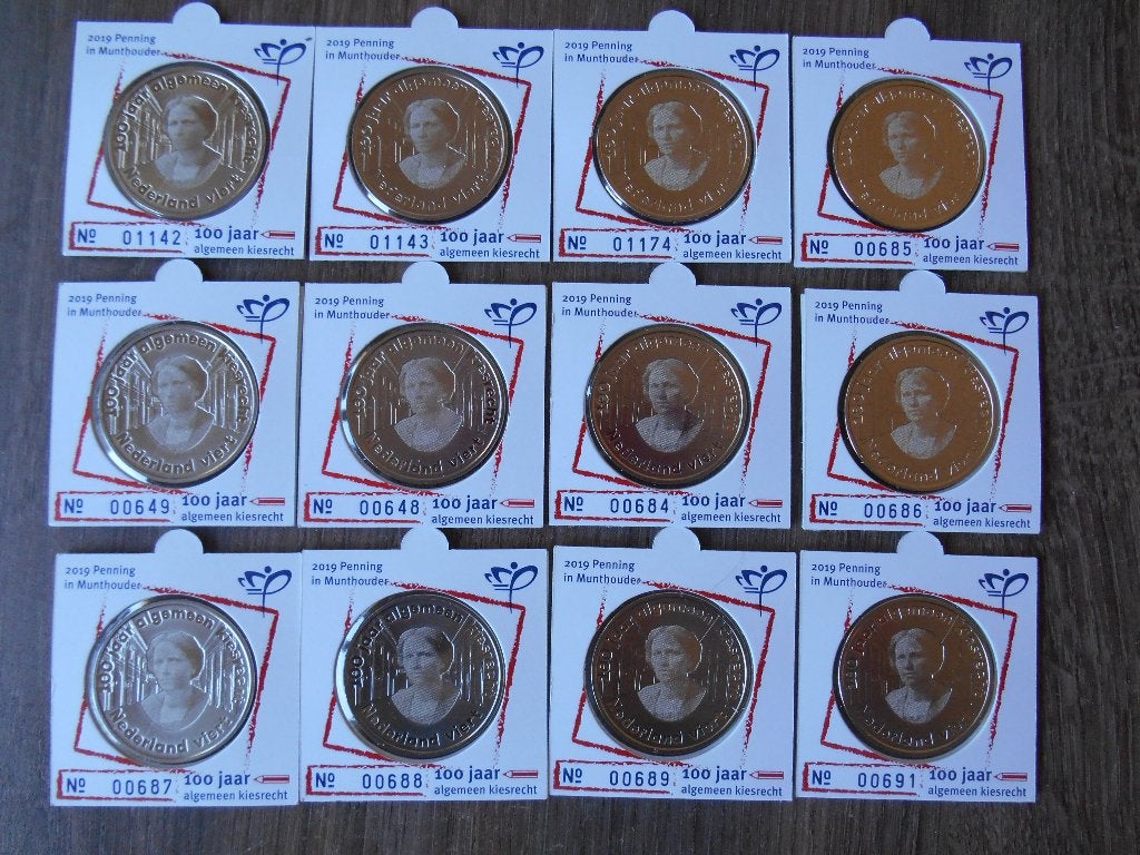 100 jaar algemeen kiesrecht penning in originele munthouder, Ophalen of Verzenden, Overige materialen, Nederland