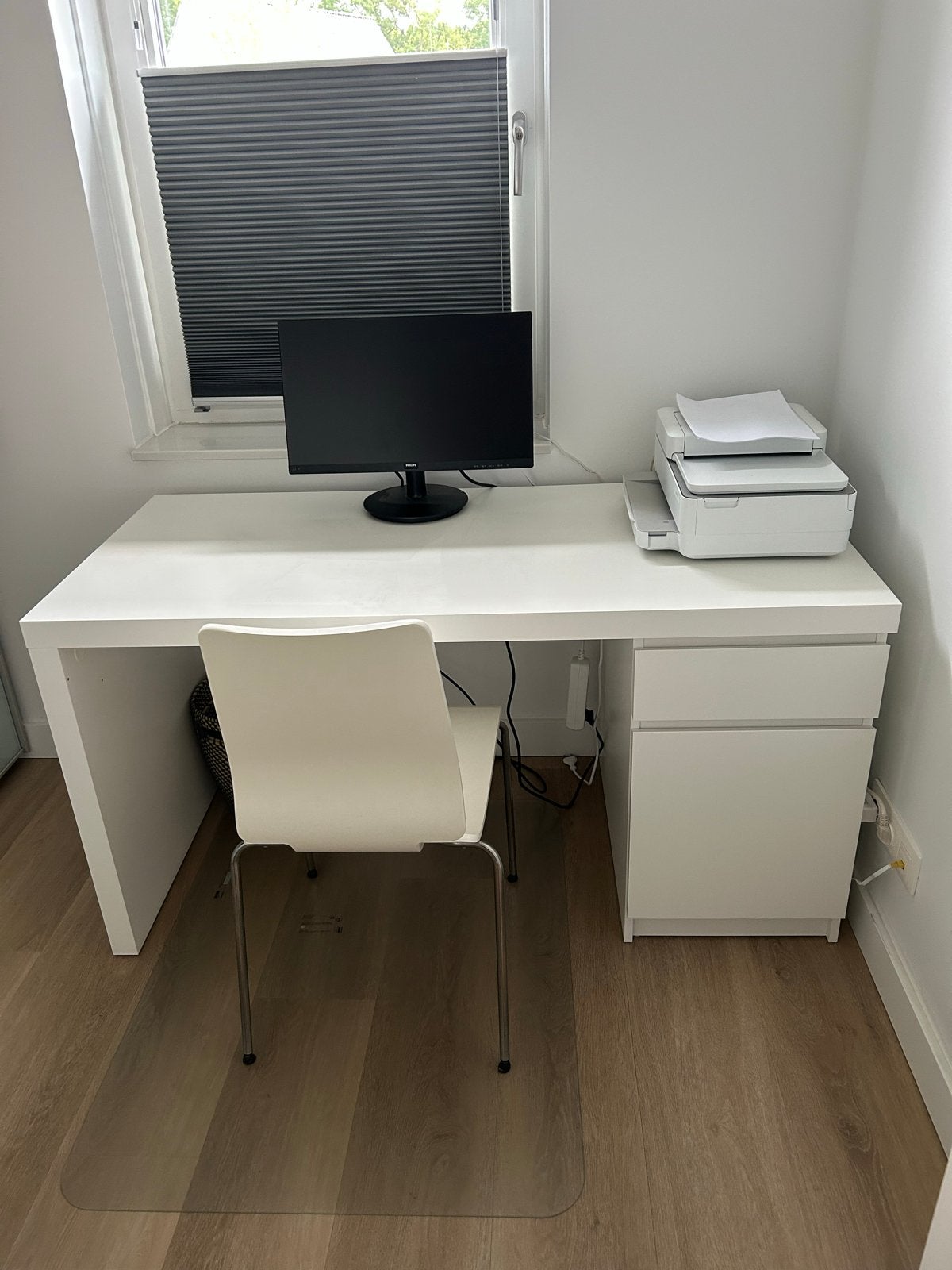 IKEA MALM Bureau wit met lades en opbergruimte, Ophalen, Gebruikt, Met lades, Spaanplaat of MDF