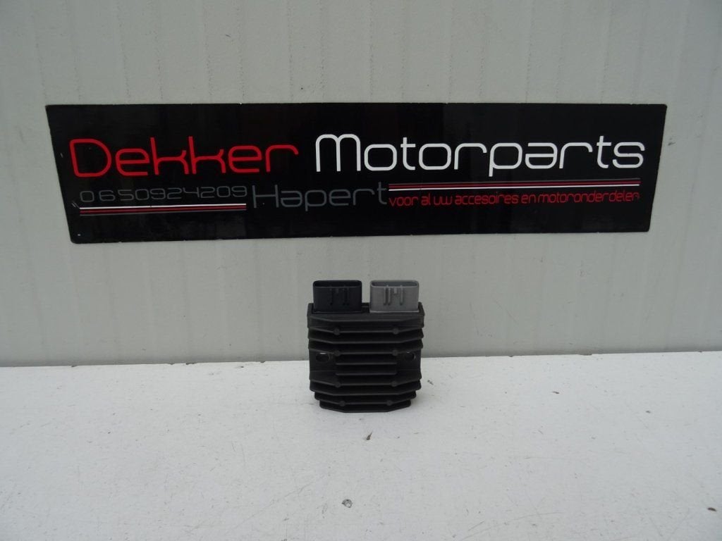Spanningsregelaar / Regulator Ducati Diavel 1200 2011-2012 >, Gebruikt, -, -, Ophalen of Verzenden
