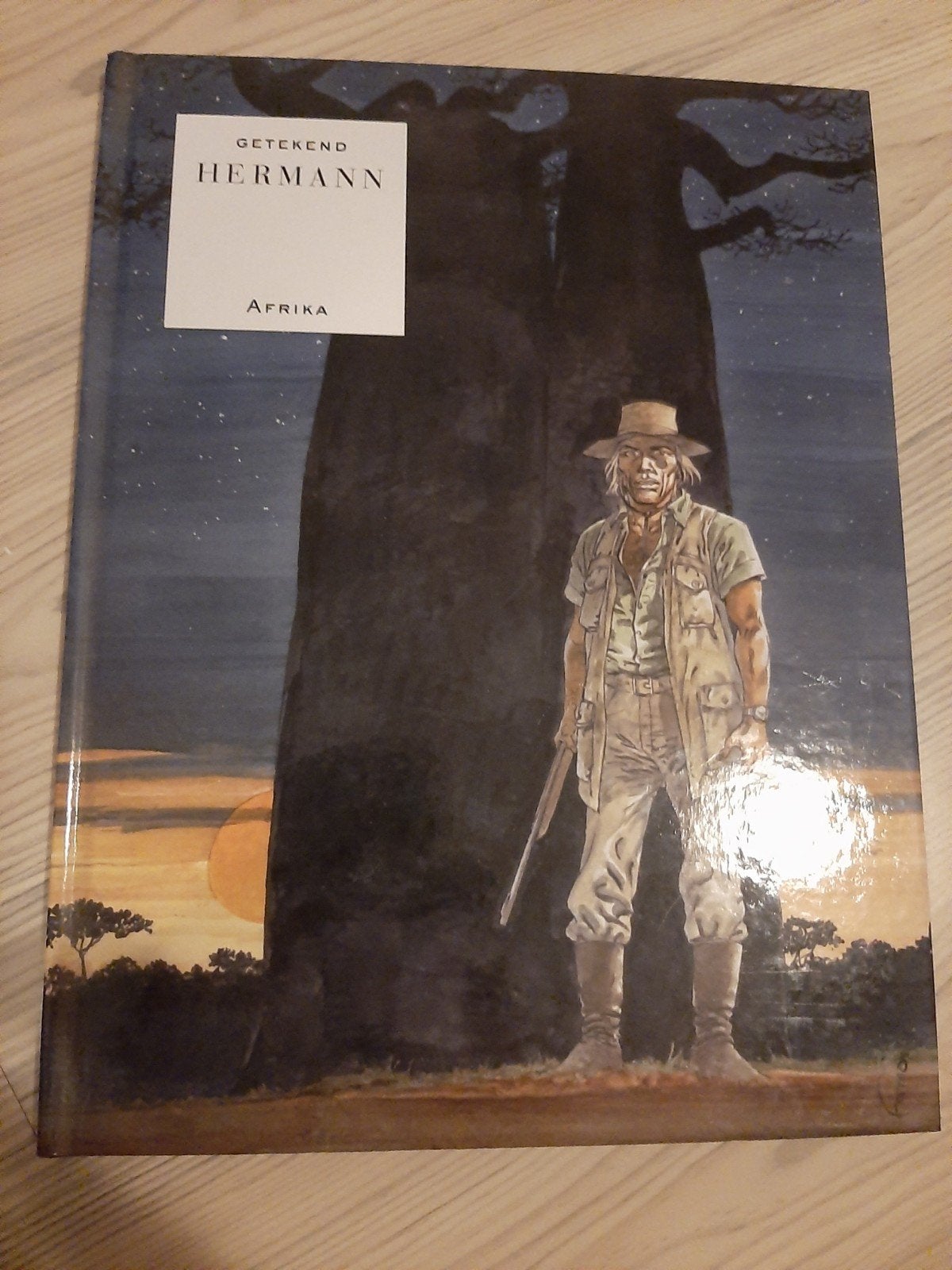 Getekend Hermann - Afrika (Hardcover), Boeken, Eén stripboek, Ophalen of Verzenden, Zo goed als nieuw, Hermann
