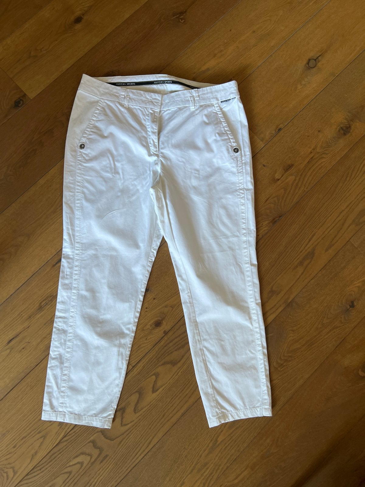 Marccain  Sports witte 3/4 broek - Maat 42-44, Wit, Maat 42/44 (L), Ophalen of Verzenden, Zo goed als nieuw