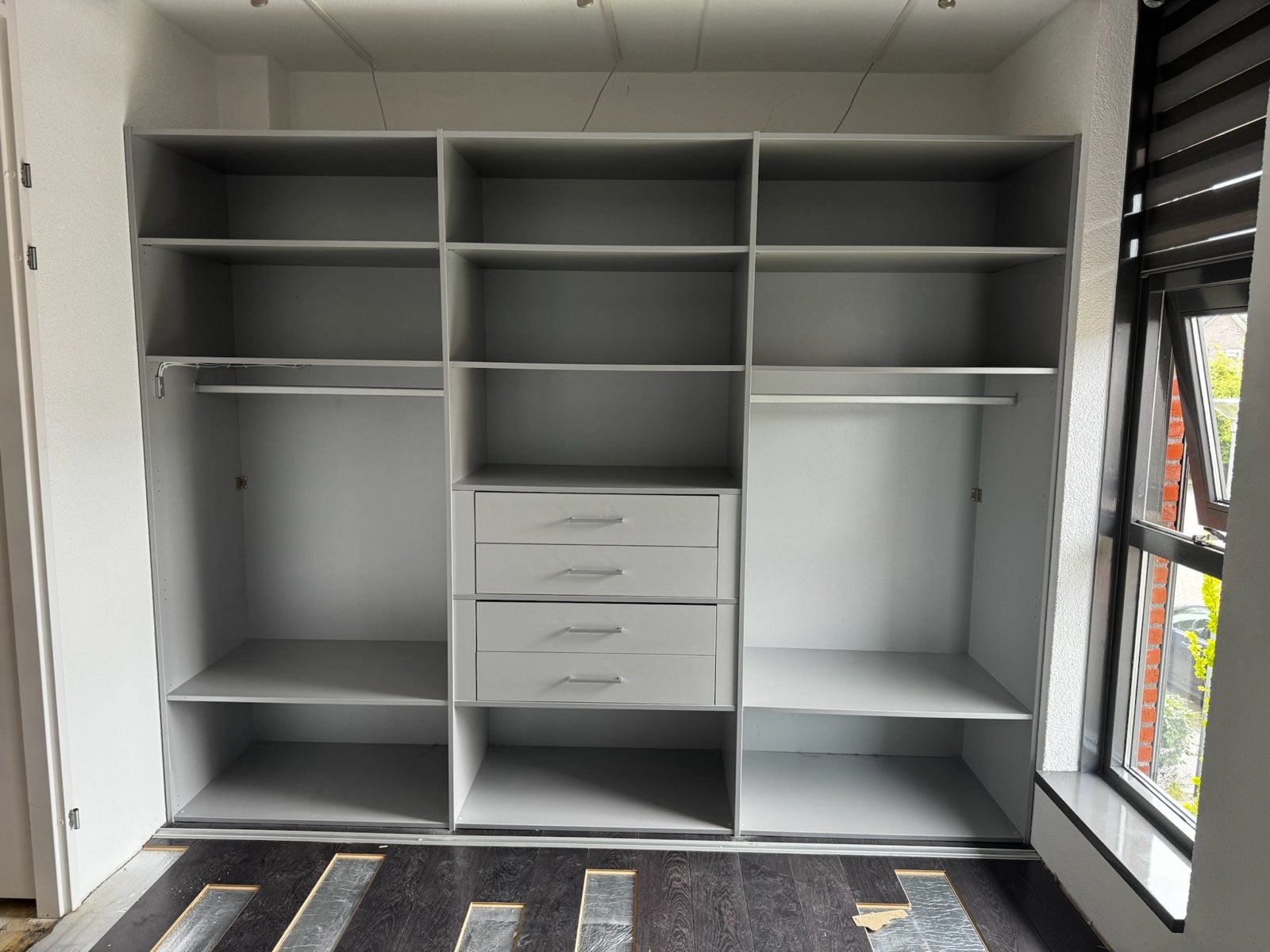 Grote kledingkast met schuifdeuren en spiegel, 200 cm of meer, Zo goed als nieuw, 200 cm of meer, Overige houtsoorten