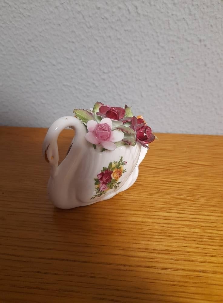 royal albert adv 53 zwaantje, Ophalen of Verzenden