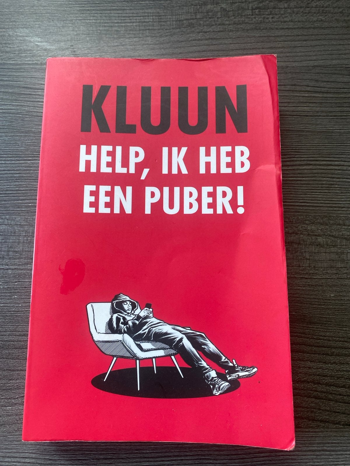 Kluun - Help, ik heb een puber! - Zeer leuk en goed beschrev, Ophalen of Verzenden, Gelezen, Opvoeding vanaf 10 jaar