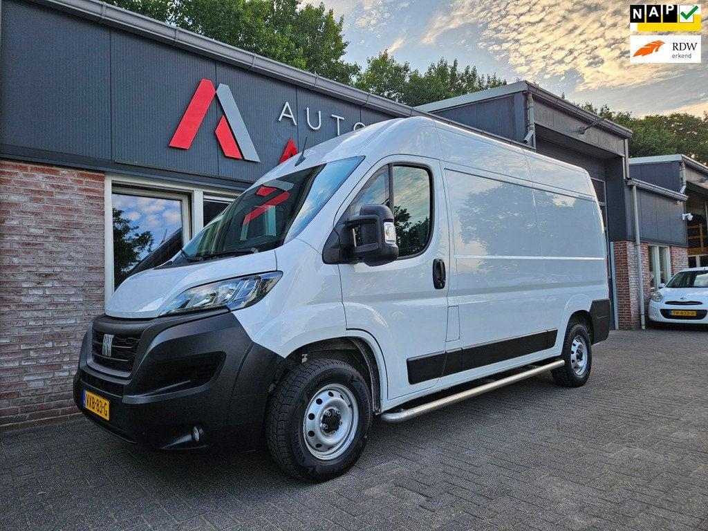 Fiat Ducato 30 2.2 MultiJet L2H2 Trekhaak! Camera! Carplay!, Auto's, Bestelauto's, Bedrijf, Te koop, ABS, Achteruitrijcamera, Airconditioning