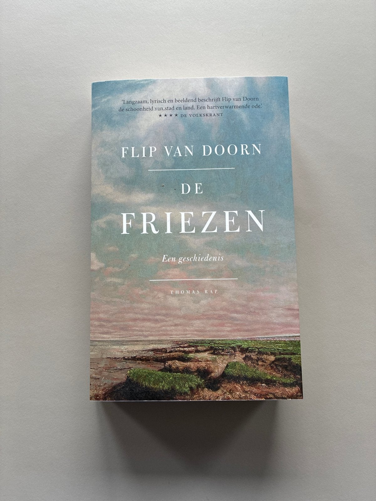De Friezen - Een geschiedenis door Flip van Doorn, Verzenden, 20e eeuw of later, Zo goed als nieuw