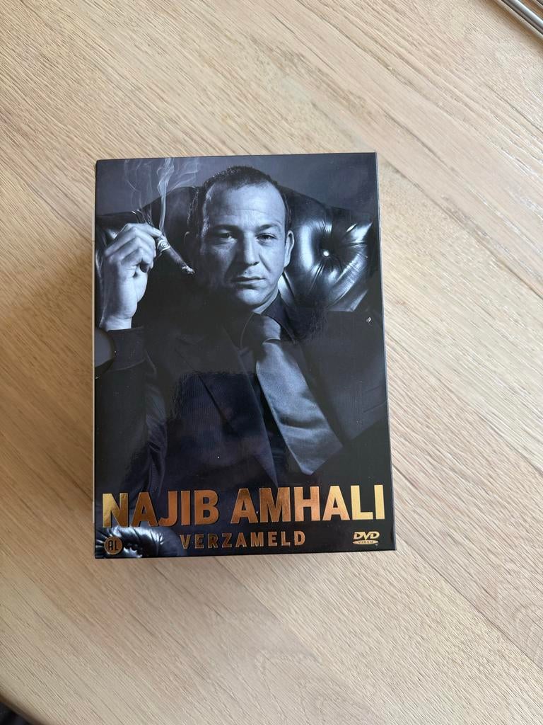 Najib Amhali DVD Box - Verzameld (5 shows), Alle leeftijden, Ophalen of Verzenden, Zo goed als nieuw, Stand-up of Theatershow