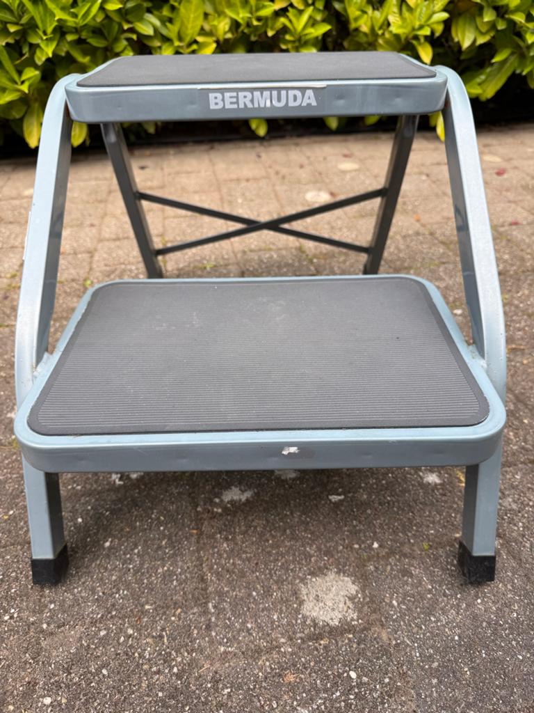 Bermuda Caravan Opstapje - 2 Treden, Caravans en Kamperen, Caravan accessoires, Ophalen, Zo goed als nieuw