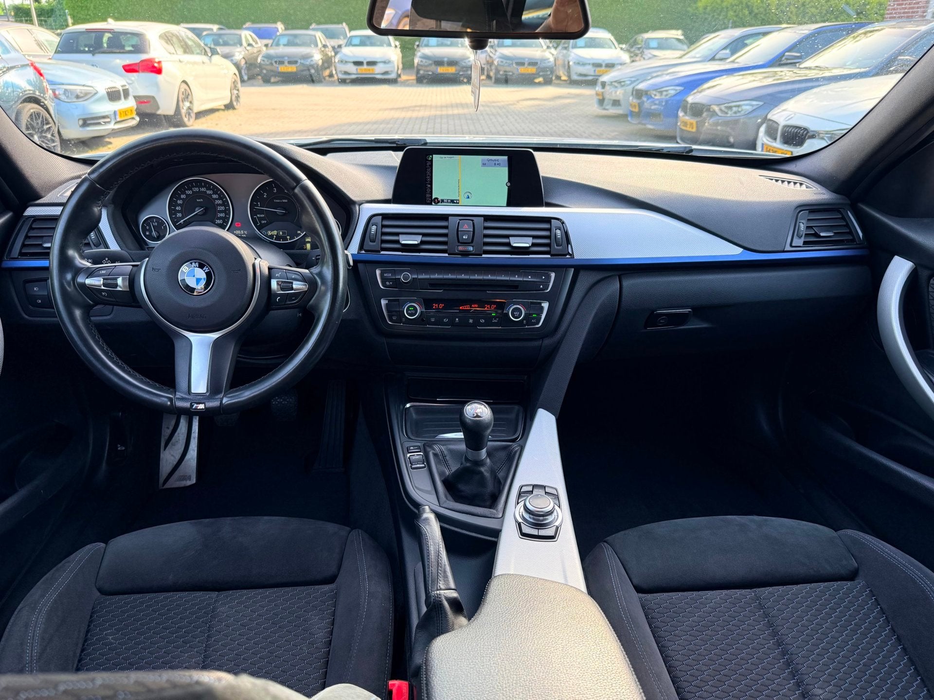 BMW 3-serie Touring 316i Executive M Sport|Nieuwe Ketting +, Auto's, Gebruikt, 4 cilinders, Alcantara, Wit