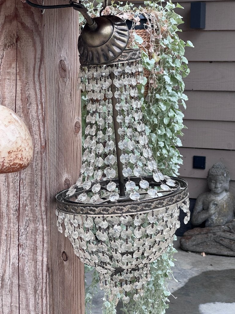 Vintage zakkroonluchter – kunststof 'kristallen' 65 cm hoog, Huis en Inrichting, Lampen | Kroonluchters, Gebruikt, Ophalen of Verzenden