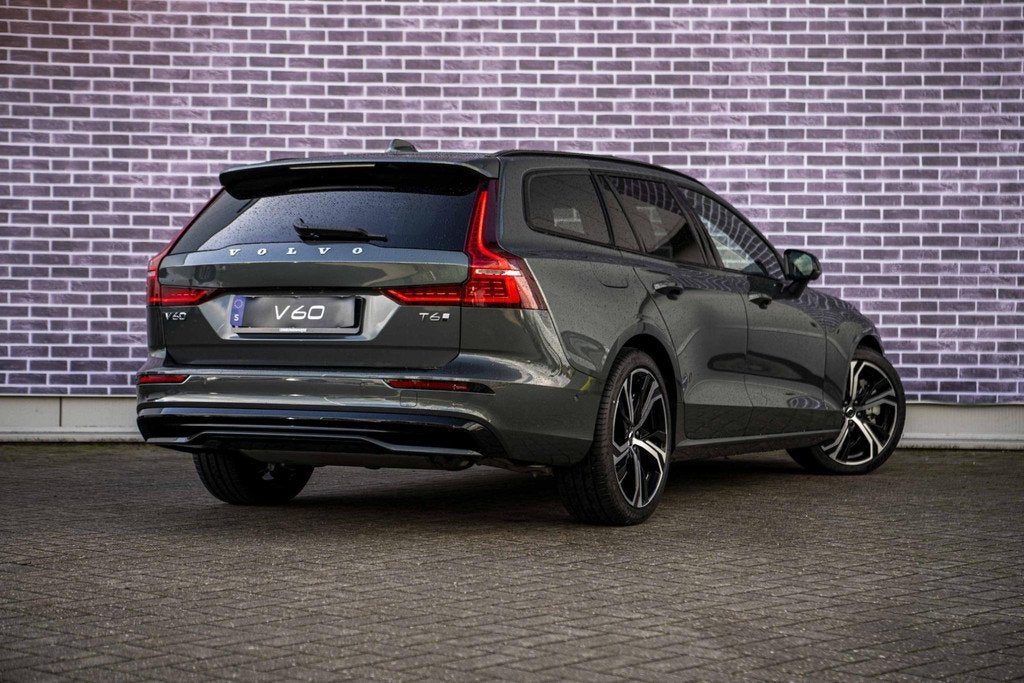 Volvo V60 2.0 T6 Plug-in hybrid AWD Ultra Dark | Panoramadak, Auto's, Volvo, Automaat, 12 maanden, Stof, Euro 6