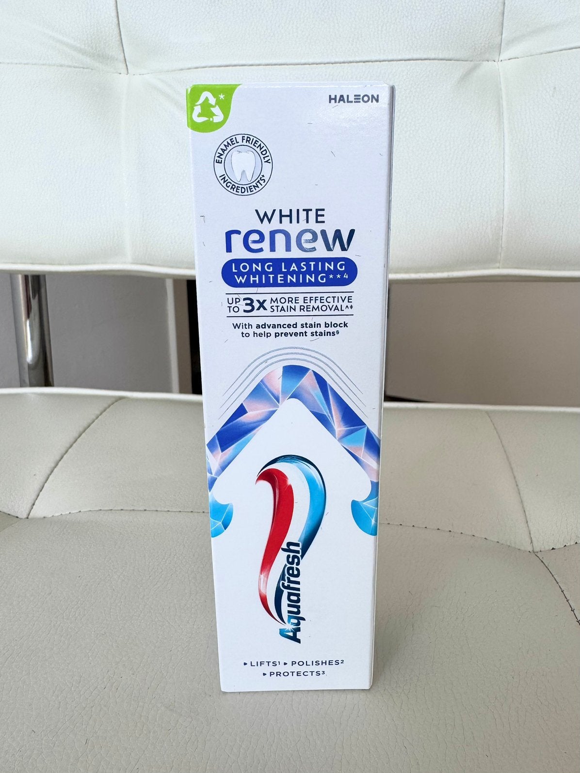 Aquafresh white renew long lasting whitening tandpasta, Verzenden, Nieuw, Tandpasta