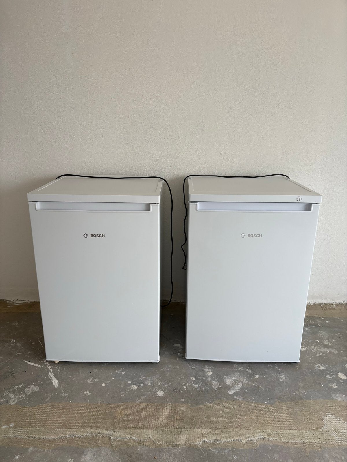 Bosch Vrieskast (rechts op de eerste foto), Minder dan 85 cm, Minder dan 60 cm, Zo goed als nieuw, Vrijstaand