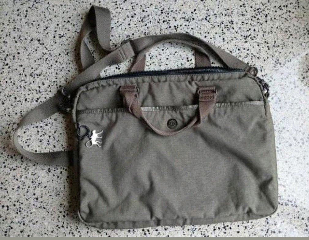 Kipling Kaitlyn laptop tas in nieuwstaat vaste prijs, Ophalen of Verzenden, 15 inch, Nieuw