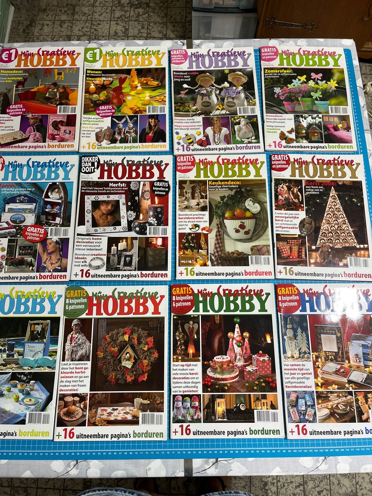 12 Mijn Creatieve Hobby tijdschriften/werkbladen en knipvel, Meerkleurig, Ophalen of Verzenden, Zo goed als nieuw, Papier of Karton
