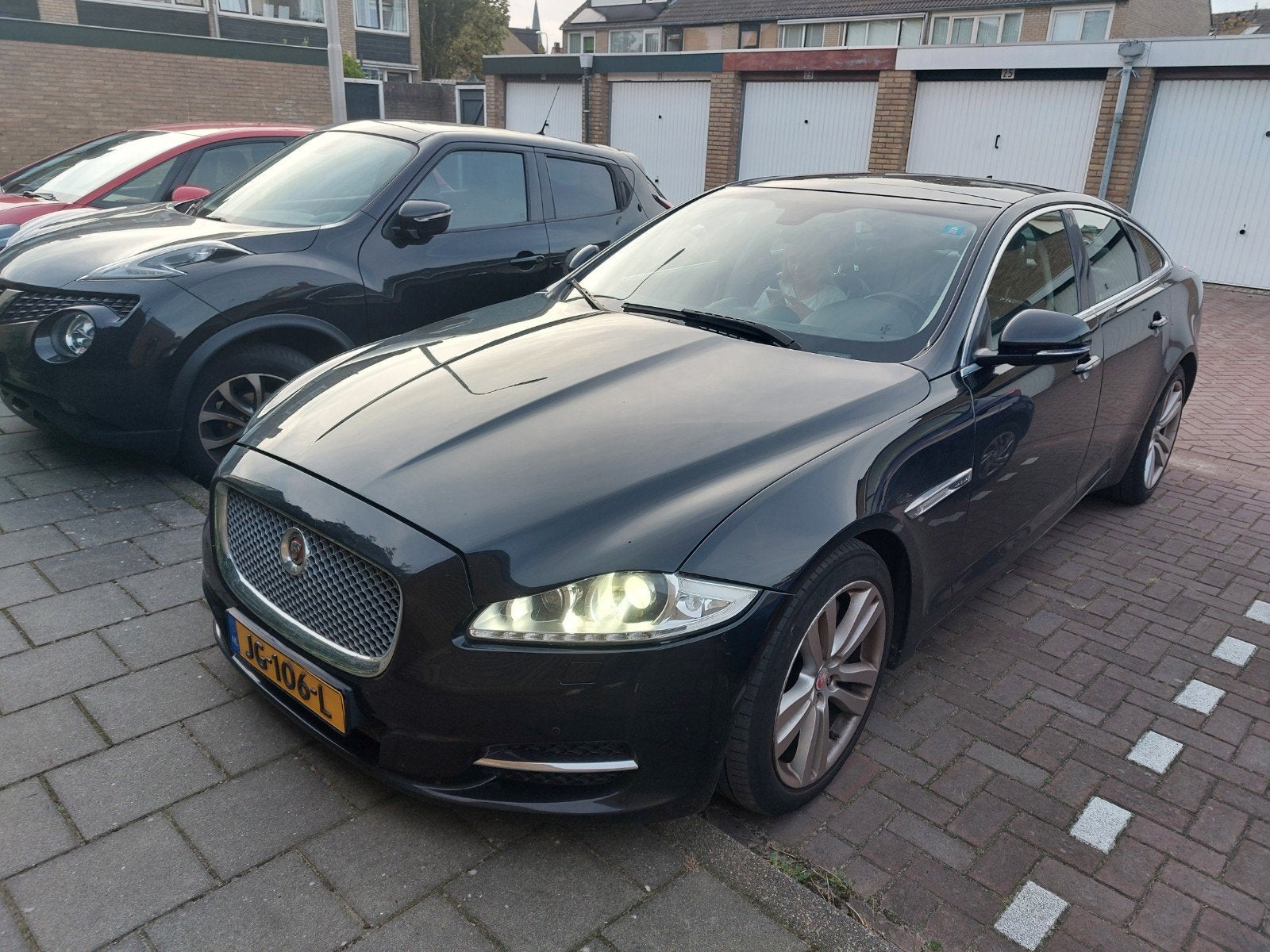 Jaguar XJ 3.0 D V6 AUT 2015 Zwart €4250, Achterwielaandrijving, Zwart, 2993 cc, Zwart