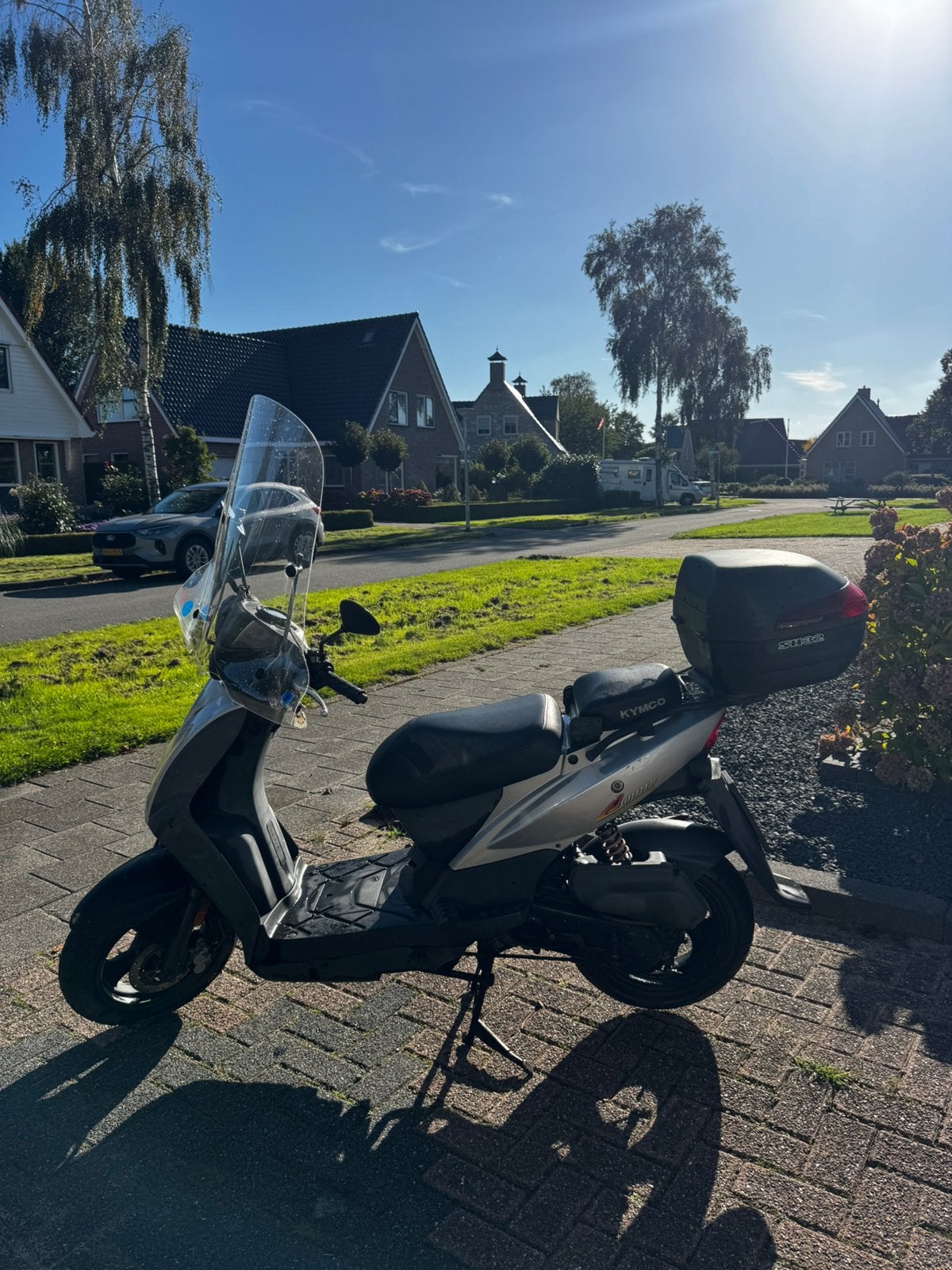Kymco agility 50, windscherm, topkoffer en rugsteun, Ophalen, Maximaal 45 km/u, Zo goed als nieuw, Agility