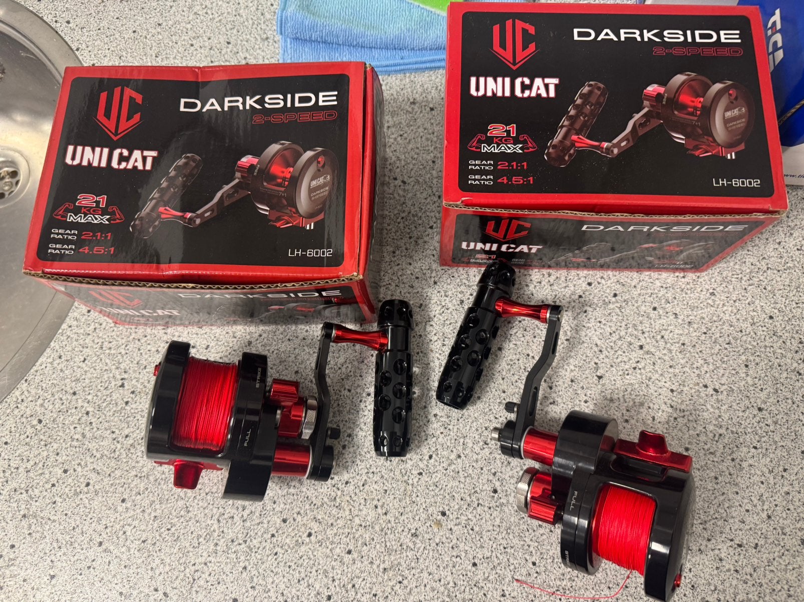 UniCat Darkside 2-Speed  2 Stuks, Ophalen, Molen