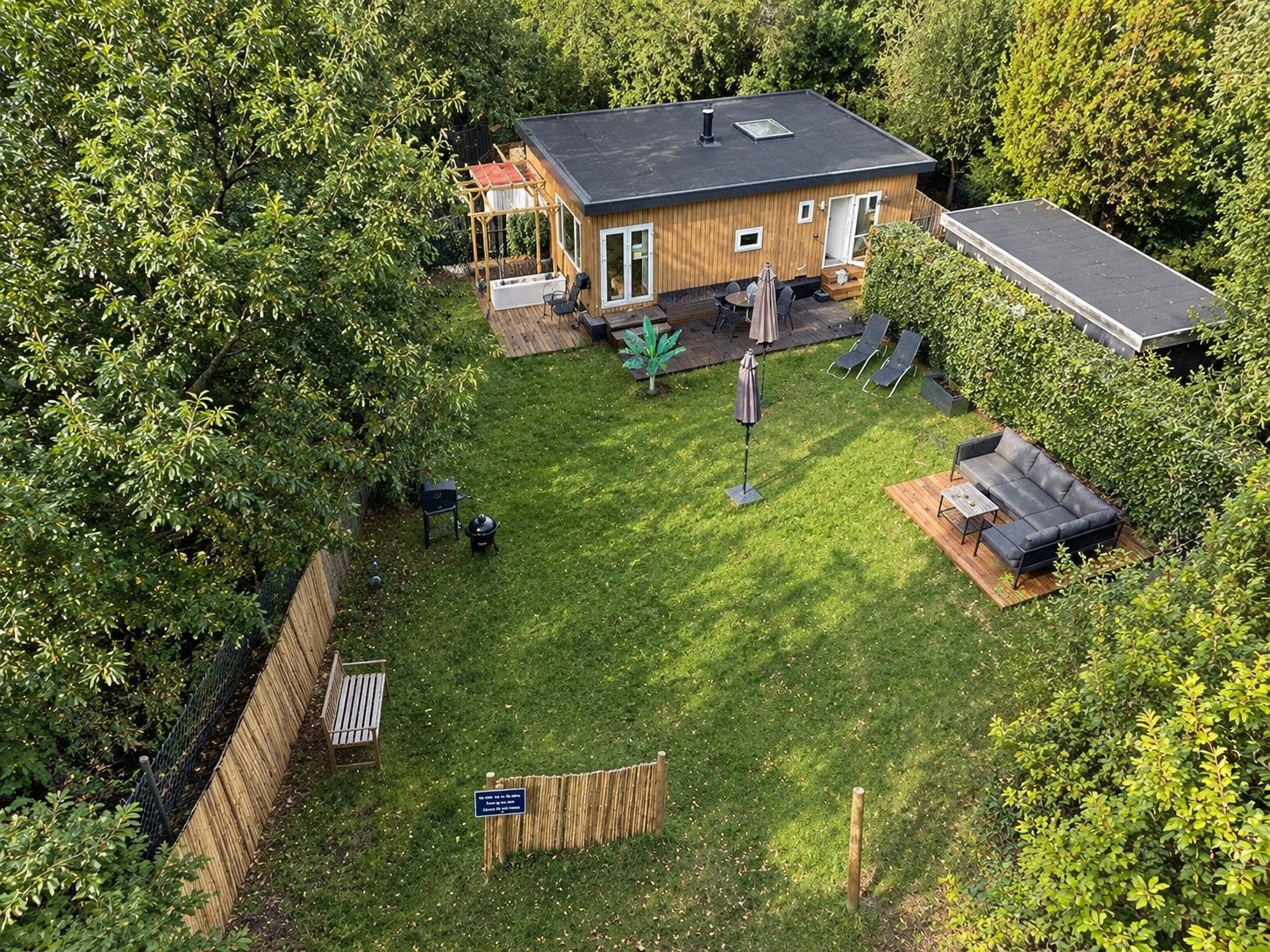Te koop Prachtig chalet Hoenderloo, bosrand. Park Veluwshof, Jacuzzi