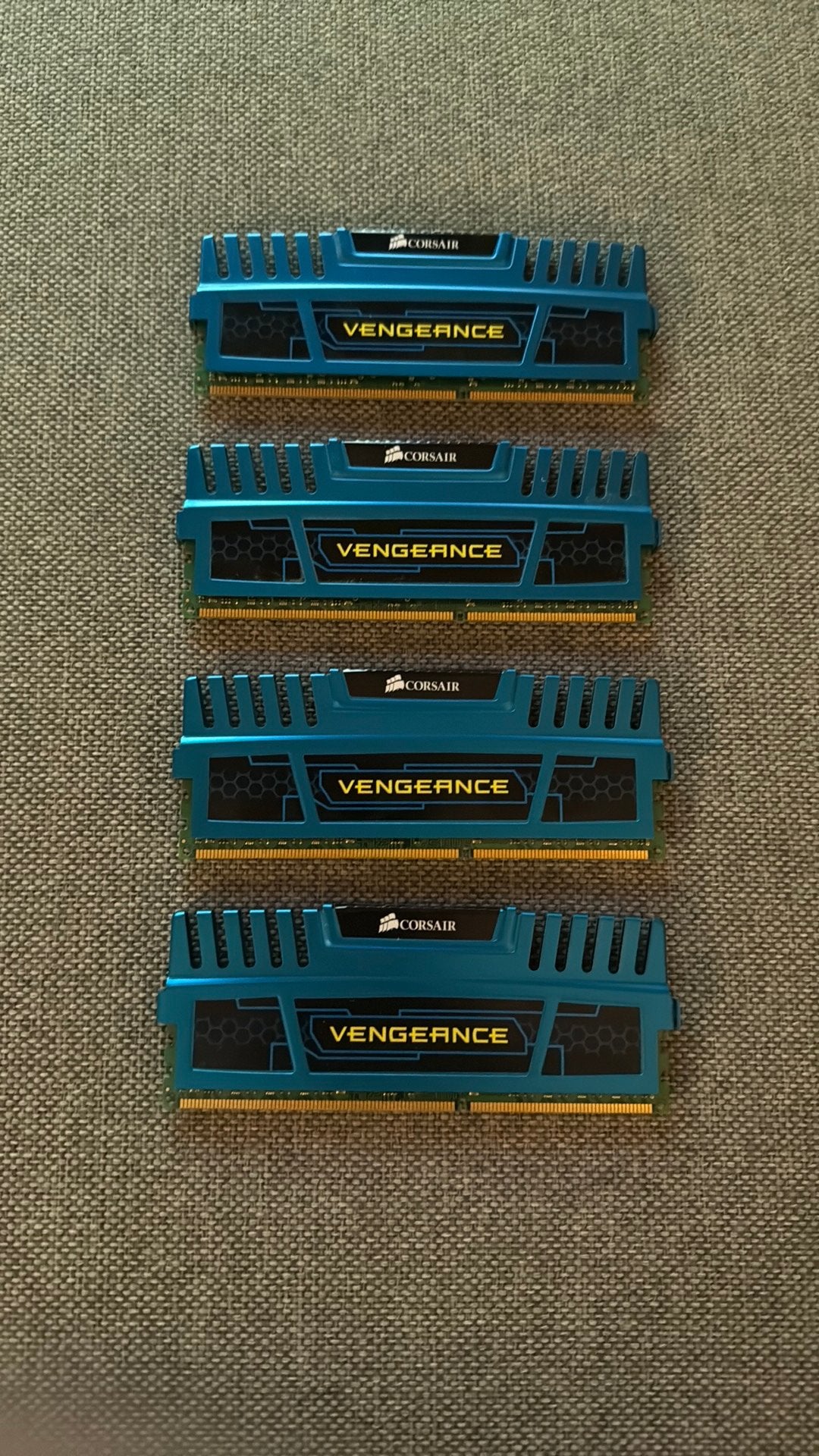 Corsair 16GB DDR3 geheugen (4x4gb) (cmz16gx3m4a1600c9b), Computers en Software, RAM geheugen, DDR3, Ophalen of Verzenden, Zo goed als nieuw