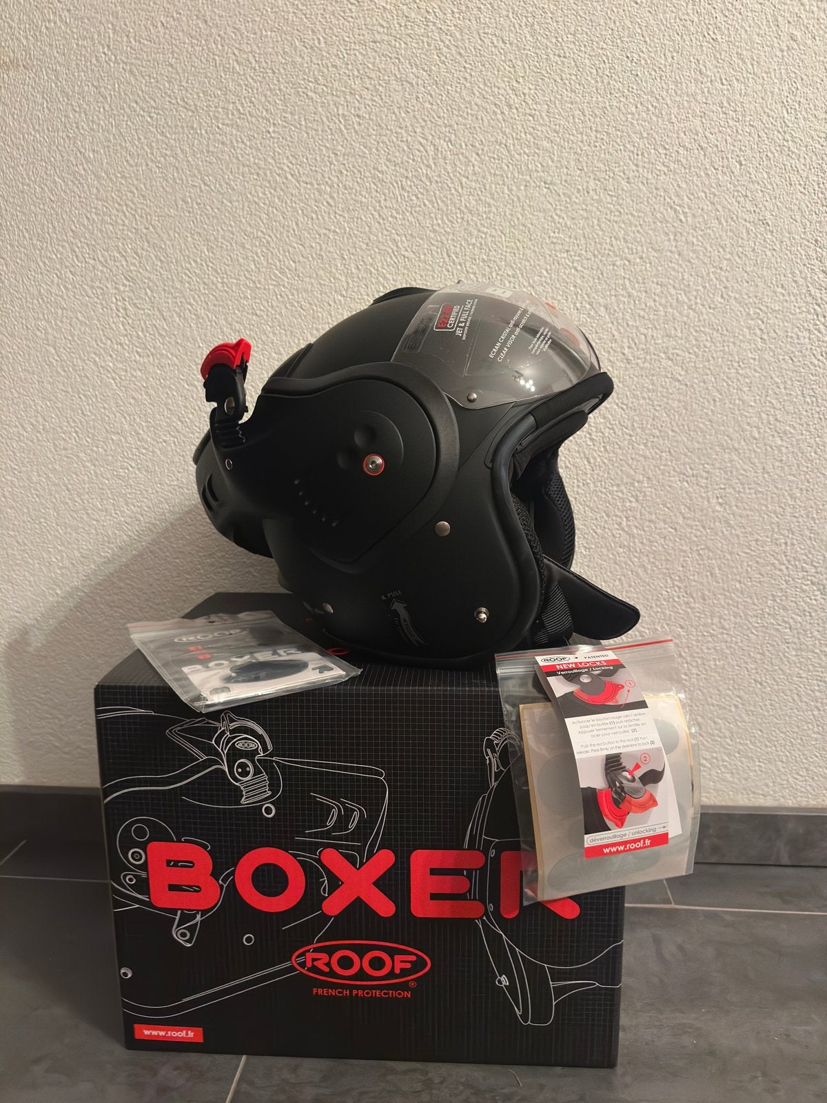 Roof Boxer V8 Alpha Matt Zwart - Maat XL - Nieuw, Motoren, Systeemhelm, Heren, XL, Ophalen