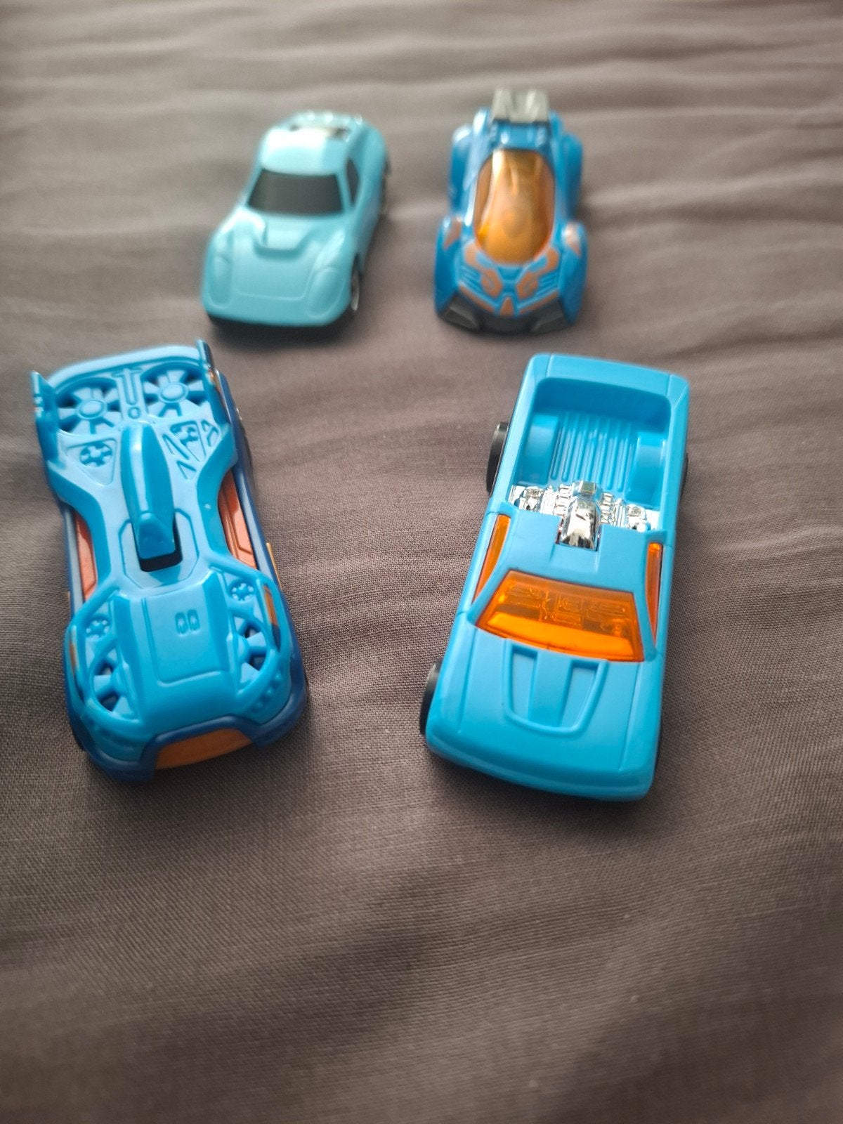 4x blauwe modelauto speelgoedauto: 2x Hotwheels, Ophalen of Verzenden, Zo goed als nieuw, Auto