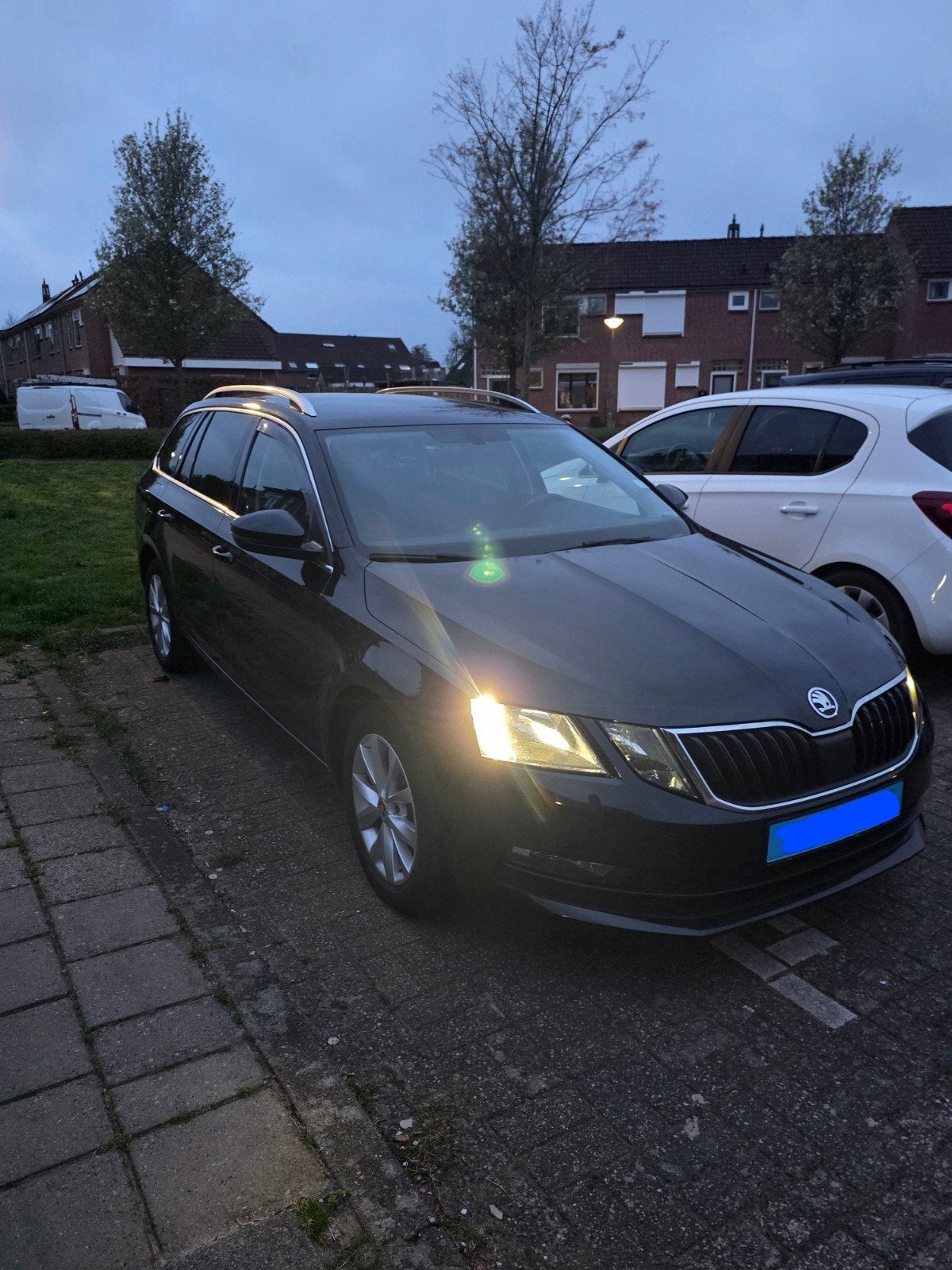 Skoda Octavia 1.6 TDI Greentech 115pk Dsg-7 2019 Zwart, 4 cilinders, Zwart, Origineel Nederlands, Stationwagon