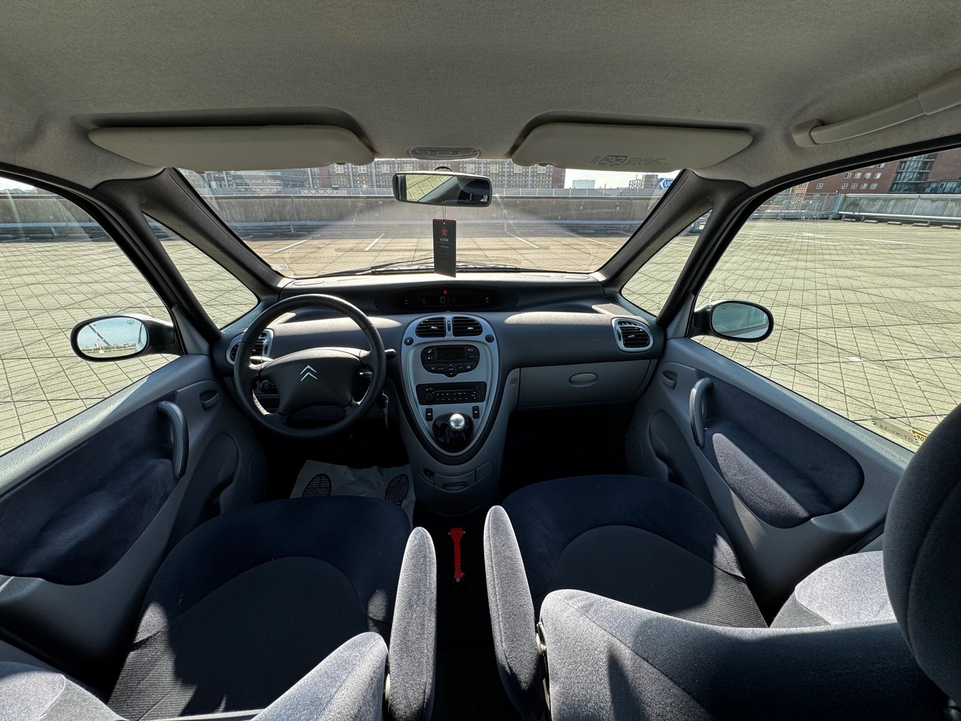 Citroen Xsara Picasso 1.8i-16V Différence 2 CLIMA CRUISE NA, Dealer onderhouden, Stof, 4 cilinders, 116 pk