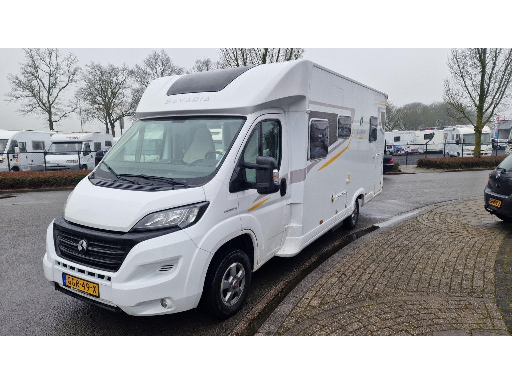 Bavaria I intense 726 2x airco, Caravans en Kamperen, Campers, Ringverwarming, Fiat, Hordeur, Elektrische ramen