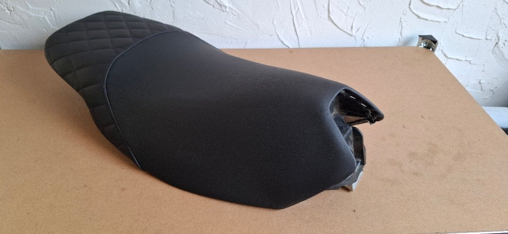Zadel voor Peugeot Speedfight 2 - maatwerk!, Peugeot Motocycles SAS, Dpo@peugeotmotocycles.com, Nieuw, Ophalen of Verzenden