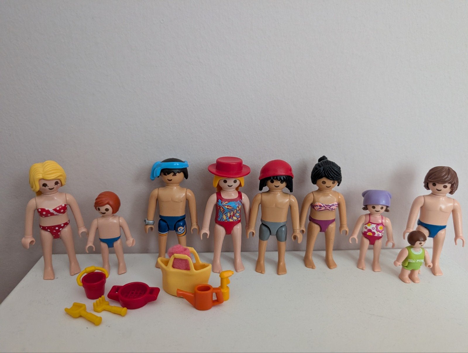 Playmobil poppetjes strand, familie opstelling zwembad, Ophalen of Verzenden, Zo goed als nieuw, Complete set