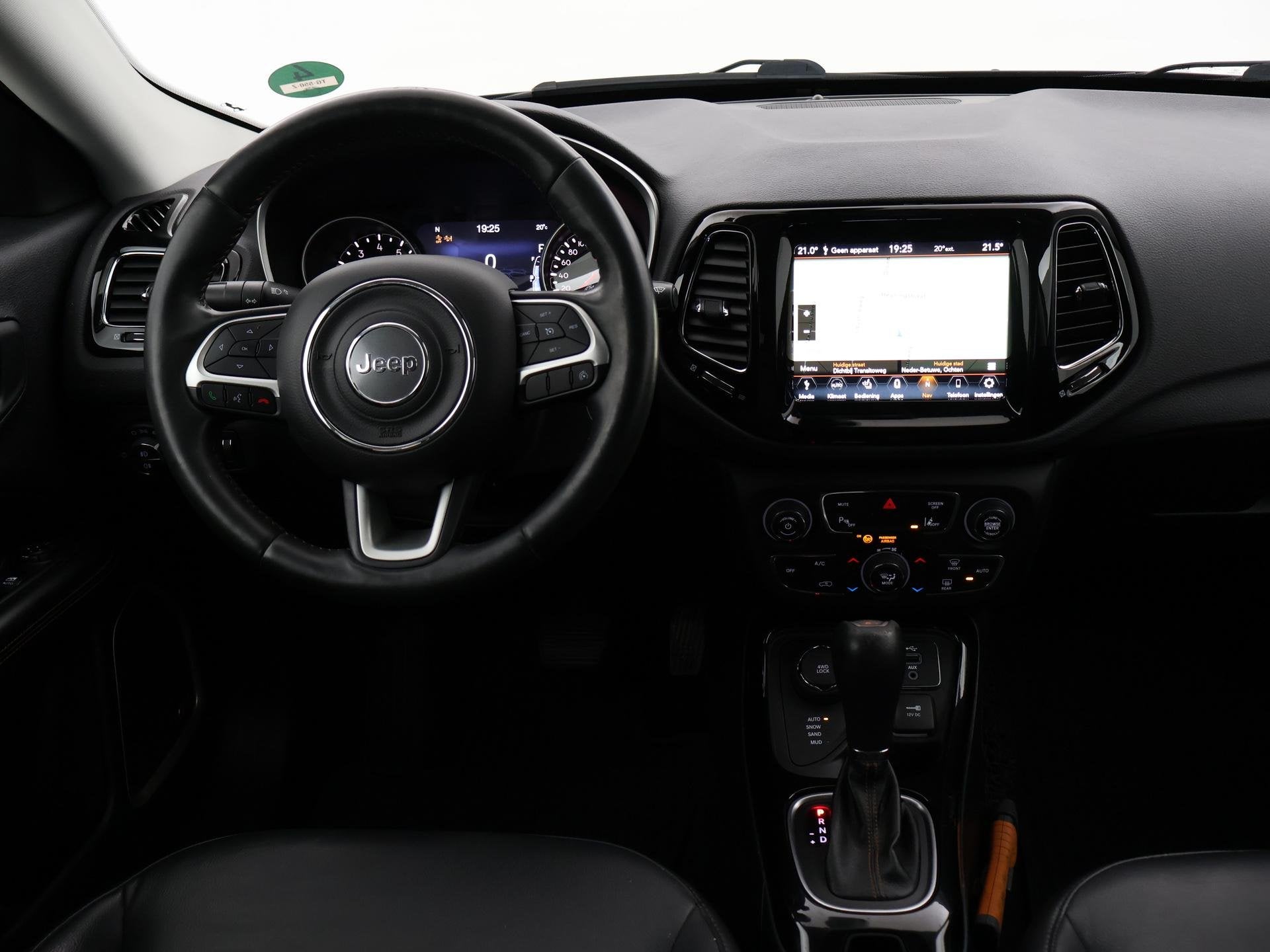 Jeep Compass 1.4 MULTIAIR 170 PK AUT. 4X4 LIMITED + BEATS AU, Auto's, Jeep, Automaat, 450 kg, Gebruikt, 4 cilinders