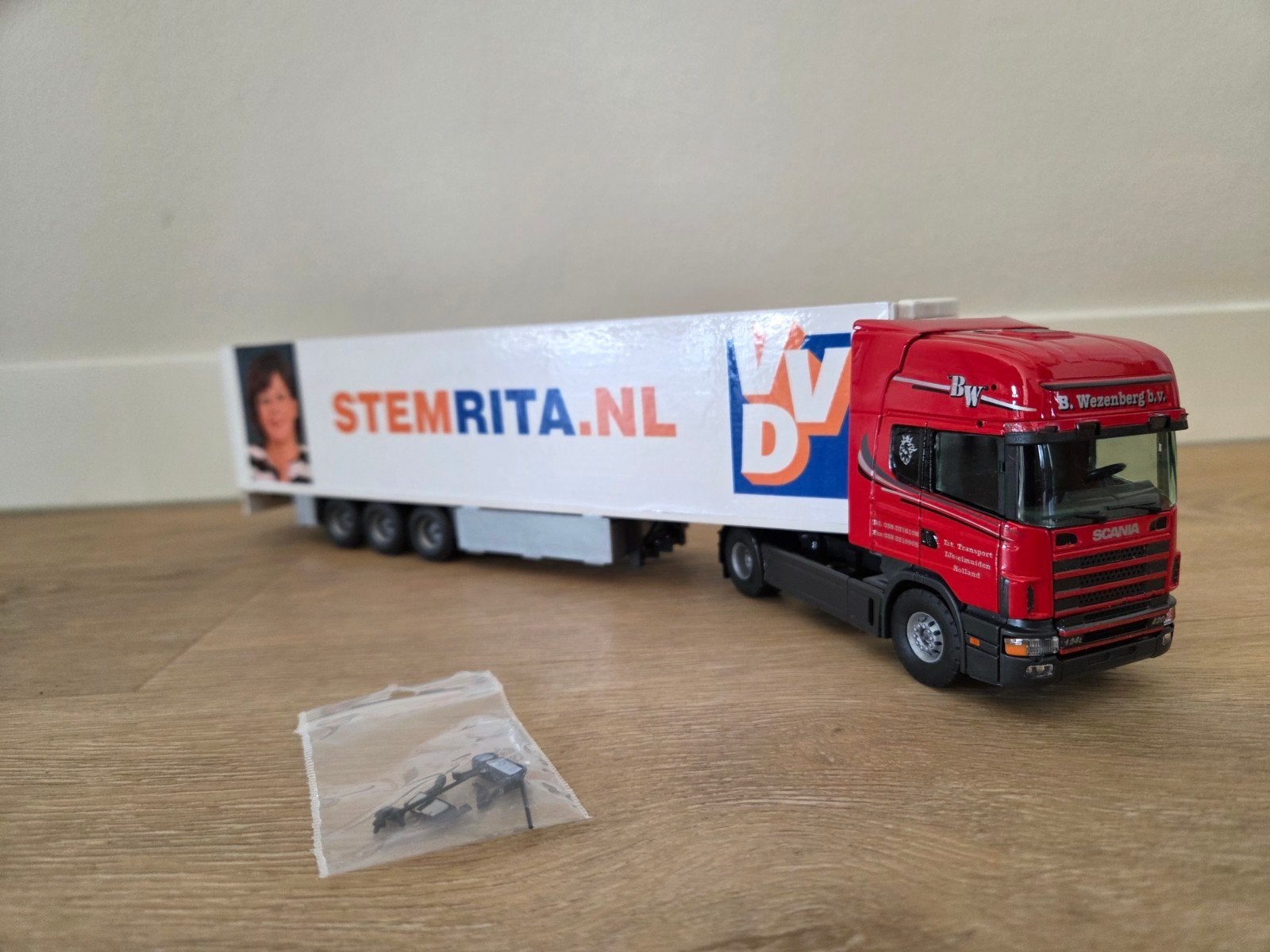 Tekno Scania 124 Topline Wezenberg , D66 Rita, Ophalen of Verzenden, Zo goed als nieuw, Bus of Vrachtwagen, Tekno
