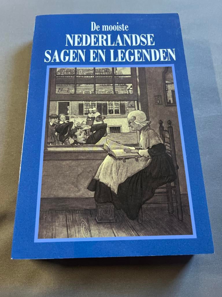 De mooiste Nederlandse sagen en legenden, Ophalen of Verzenden, Gelezen