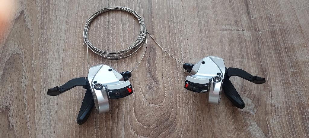Set Shimano Flatbar Verstellers 2/3x9v (Nieuw), Racefiets, Overige materialen, Stuur, Nieuw