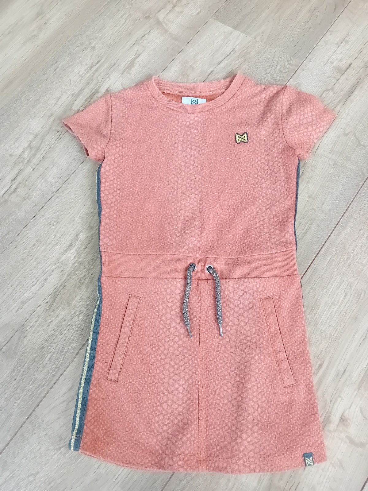 Jurkje Koko Noko maat 122, Kinderen en Baby's, Kinderkleding | Maat 122, Meisje, Ophalen of Verzenden, Zo goed als nieuw, Jurk of Rok