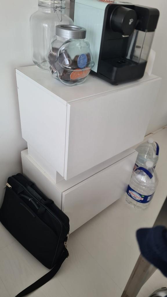 Tv-kast - Wit - Bewerkt hout, Ophalen, Zo goed als nieuw, 25 tot 50 cm, Minder dan 100 cm
