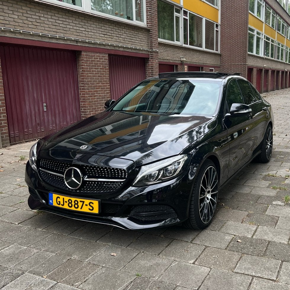 Mercedes-Benz C-Klasse C350 e Plug-in Hybrid, Auto's, Mercedes-Benz, Automaat, Achterwielaandrijving, Zwart, 1600 kg